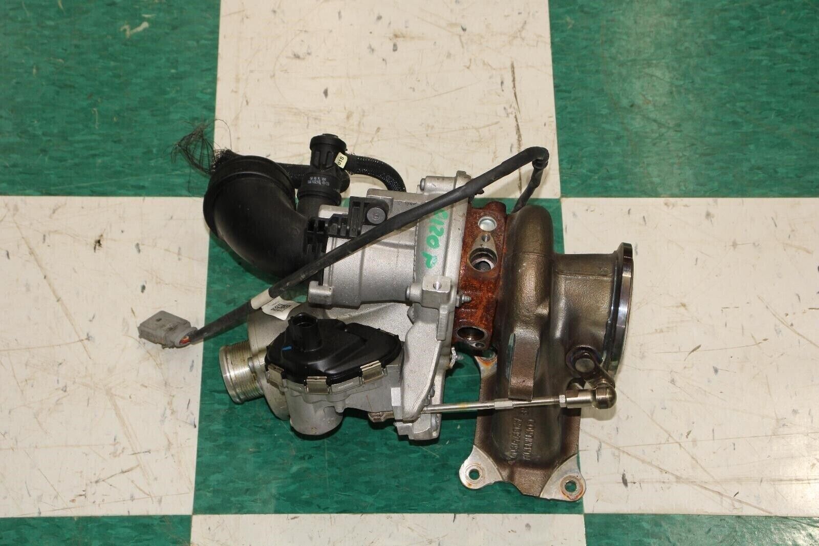 20-22 Tiguan 2.0L Turbo Charger w/ Exhaust Manifold 43k Miles Factory OEM WTY OE