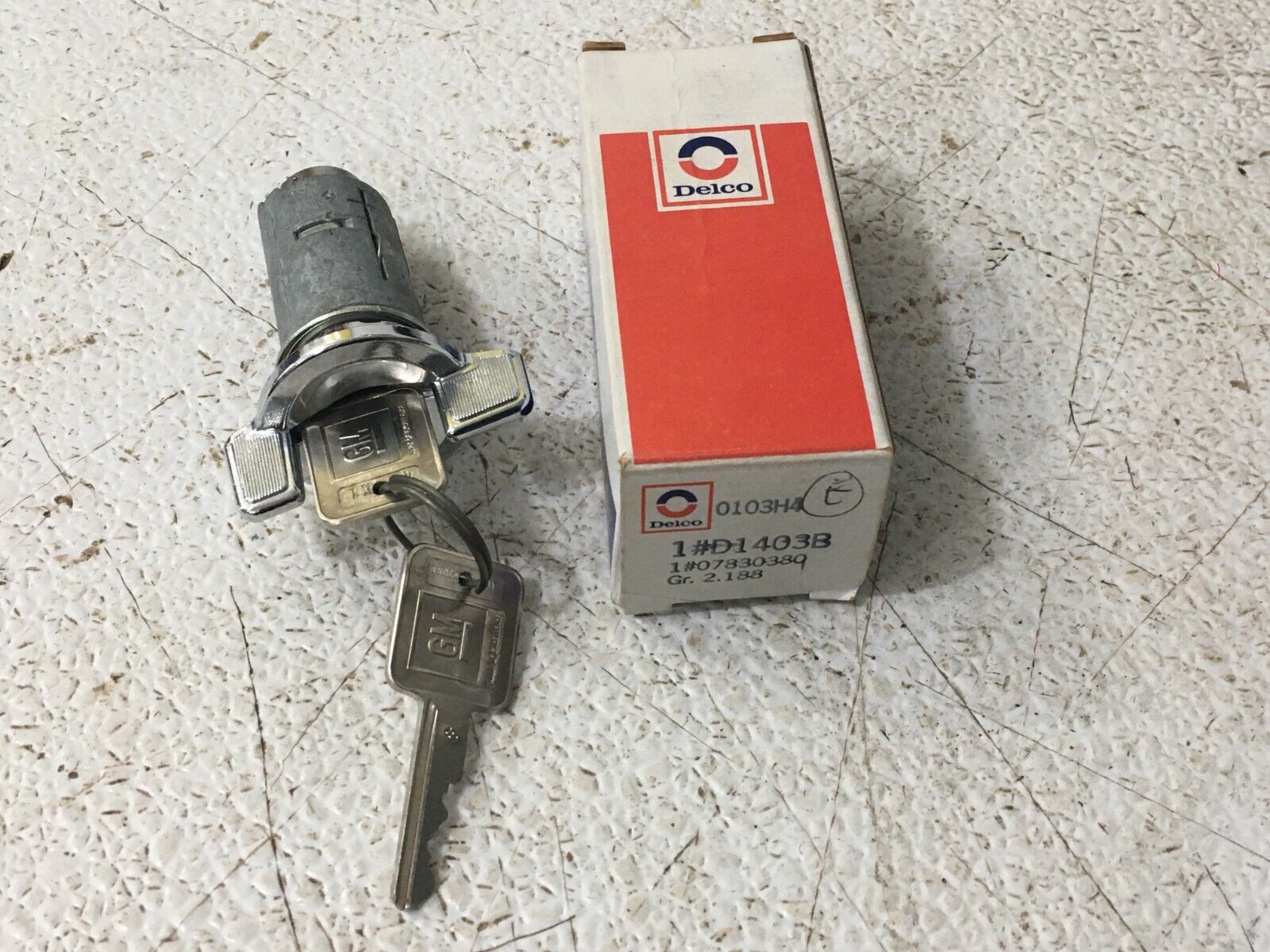 GM Delco NOS 1980s Buick Chevy GMC Ignition Lock Cylinder w/ KEYS 7830380