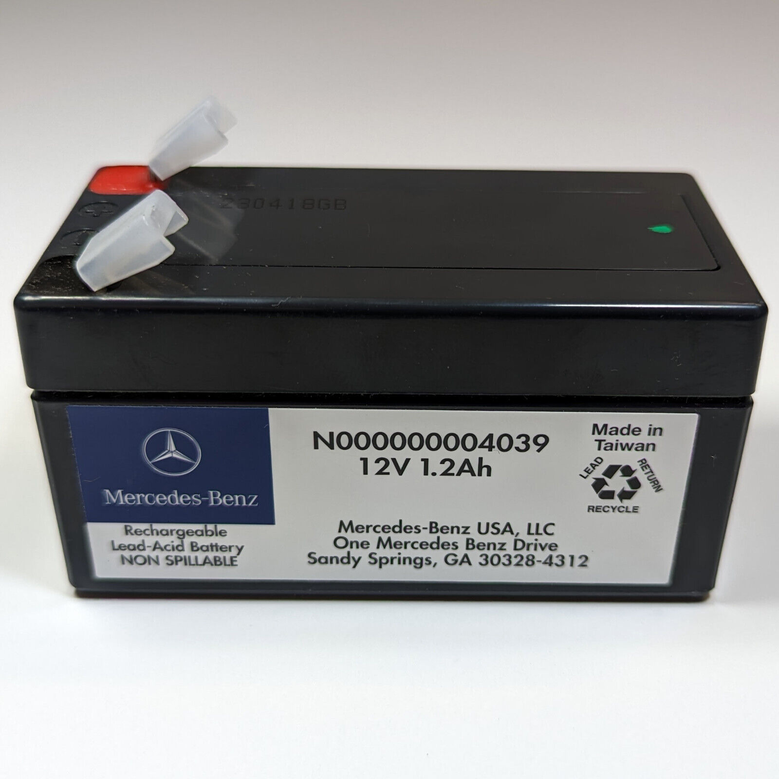 Genuine Mercedes Auxiliary Battery S550 07-13 N000000004039 S 550 Aux OEM BENZ