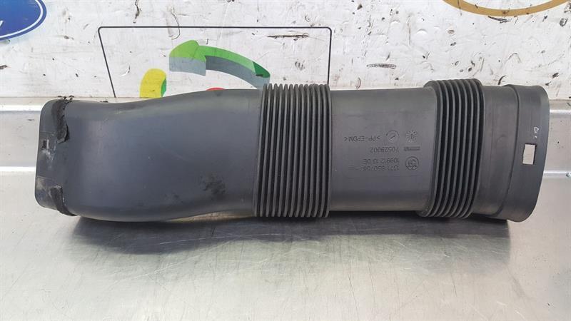 BMW 4 SERIES 435D F32 3.6D 2014- AIR INTAKE PIPE HOSE DUCT 70529002