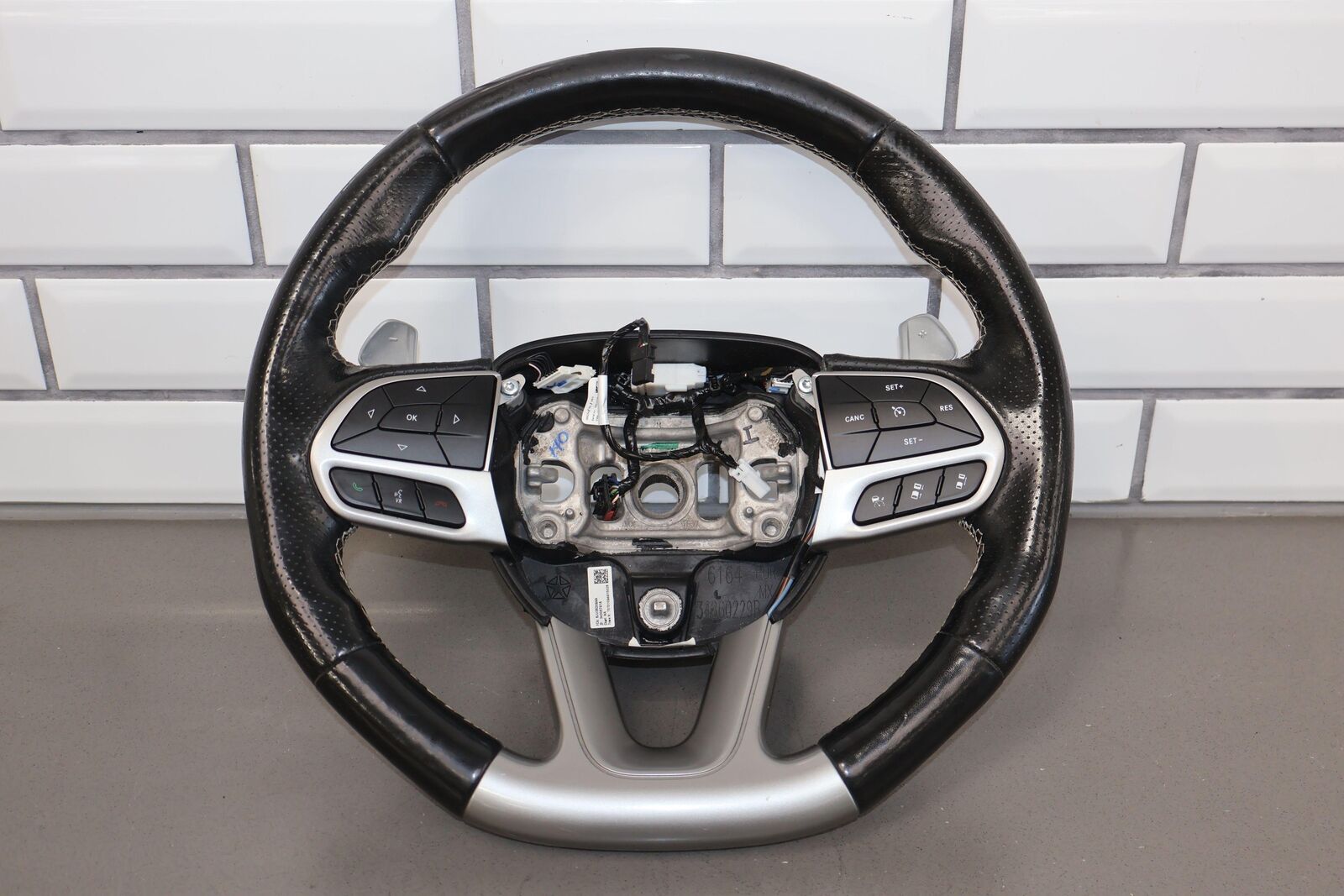 15-19 Dodge Challenger Hellcat Leather Steering Wheel W/Paddle Shifters -Black